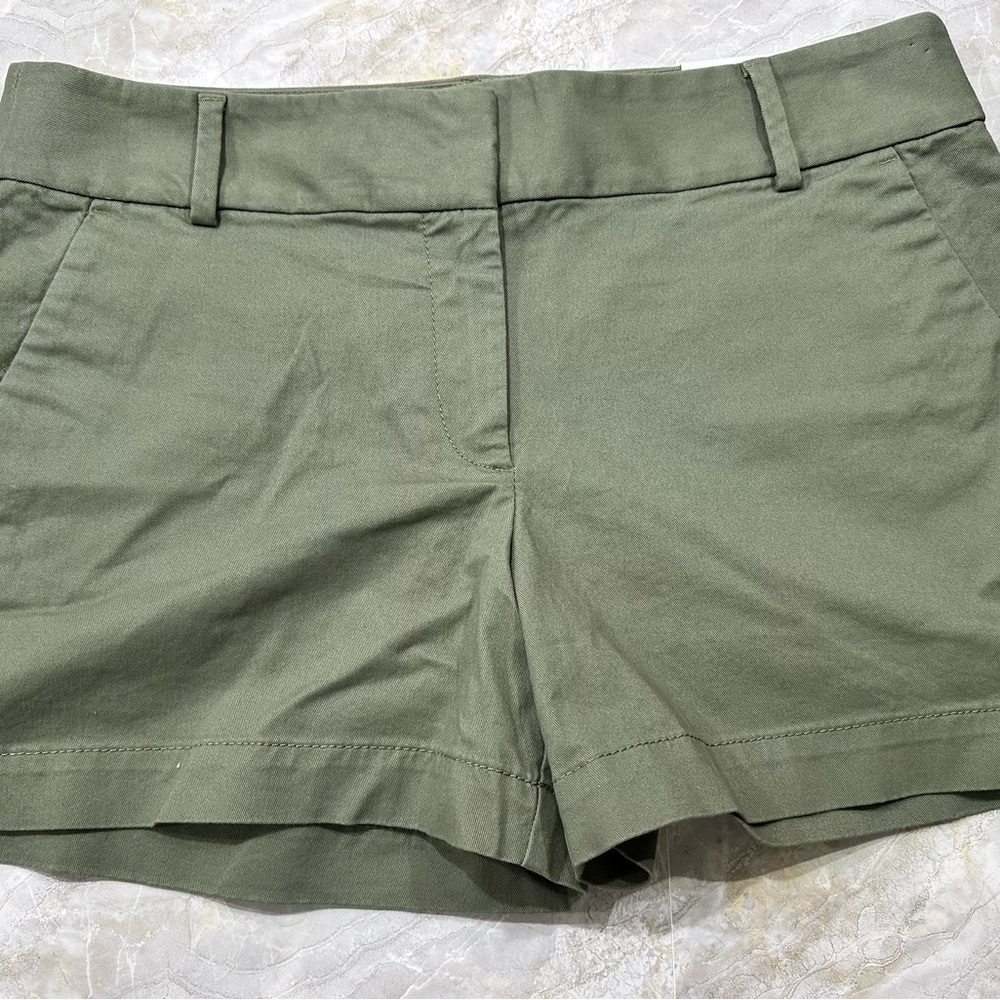 LOFT Sage Green Women's Cargo Shorts size 8